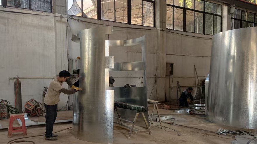 steel plate roll bending workshop producing playground equipment frame parts Цех гибки стальных листов, производство деталей каркаса оборудования для игровых площадок