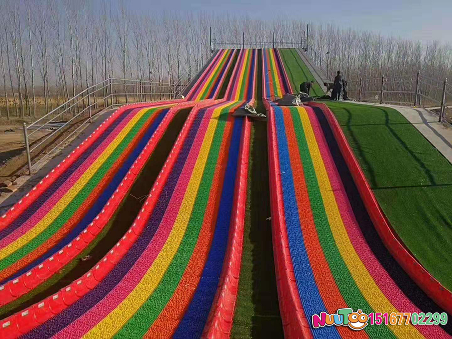 На что следует обратить внимание франчайзи Jiangmen Rainbow Slide?Большие дела должны иметь решение